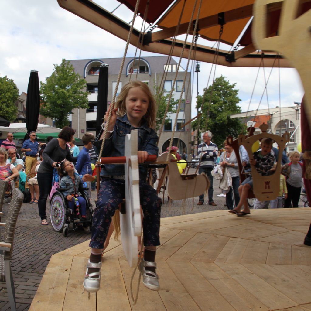Carrousel de Paertjes van Alckmaer